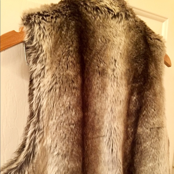 Faux Fur Vest Grey Brown - Picture 4 of 5